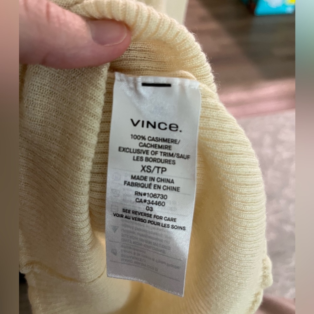 NWOT cashmere Vince long sleeve top - Picture 3 of 3